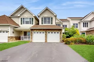 104 Briar Ct, Hardyston Township, NJ 07419 - Photo 2