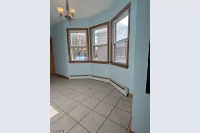 111 E 13th St, Linden, NJ 07036 - Photo 22