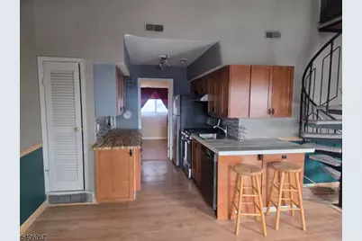 23 Wimbledon Dr #10, Vernon, NJ 07462 - Photo 4