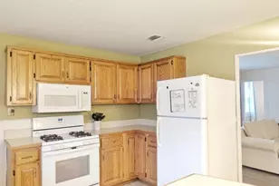 13 N 4th Ave, Manville, NJ 08835 - Photo 6