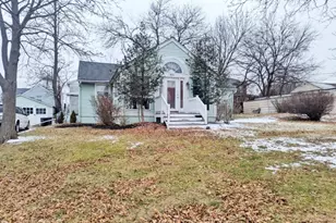 13 N 4th Ave, Manville, NJ 08835 - Photo 2