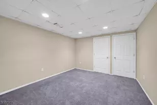 52 Gordon Cir, Parsippany, NJ 07054 - Photo 20