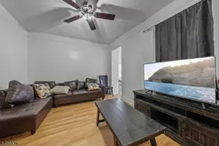 1025 Rivington St, Roselle, NJ 07203 - Photo 6