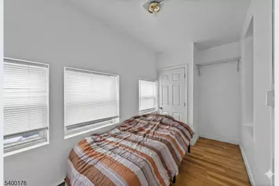 1025 Rivington St, Roselle, NJ 07203 - Photo 8