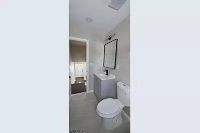 22 Robin Pl, Sayreville, NJ 08859 - Photo 22