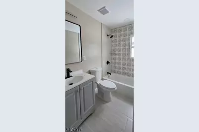 22 Robin Pl, Sayreville, NJ 08859 - Photo 16