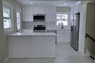 22 Robin Pl, Sayreville, NJ 08859 - Photo 8