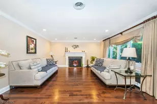 15 St Michaels Pl, Clifton, NJ 07013 - Photo 2