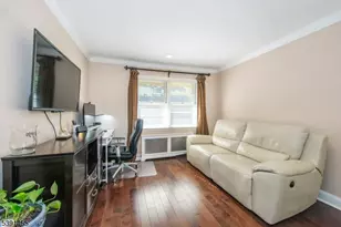 15 St Michaels Pl, Clifton, NJ 07013 - Photo 8