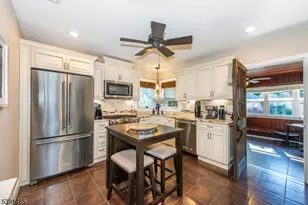 15 St Michaels Pl, Clifton, NJ 07013 - Photo 6