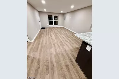 264 Girard Ave #B, Franklin Township, NJ 08873 - Photo 4