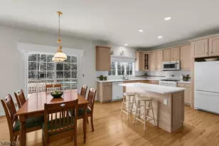 842 Madison Ave, Bridgewater Twp., NJ 08807 - Photo 10