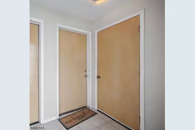 28 Hoffman Pl, Irvington, NJ 07111 - Photo 8