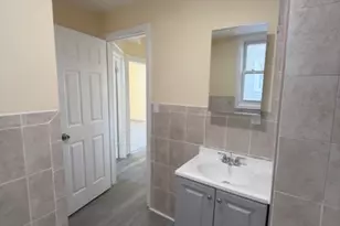 251 Clinton Pl, Newark, NJ 07112 - Photo 10