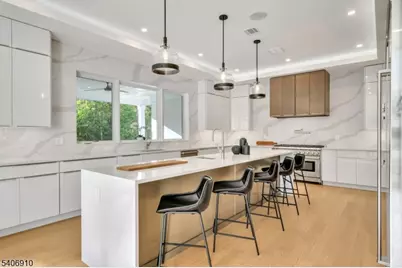 39 Westmount Dr, Livingston, NJ 07039 - Photo 10