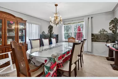 16 Parkview Pl, Passaic, NJ 07055 - Photo 6