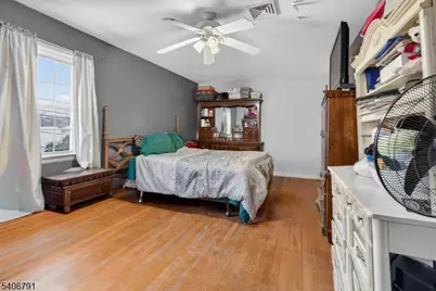 16 Parkview Pl, Passaic, NJ 07055 - Photo 18