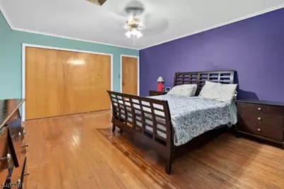 16 Parkview Pl, Passaic, NJ 07055 - Photo 22