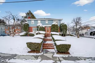 16 Parkview Pl, Passaic, NJ 07055 - Photo 1