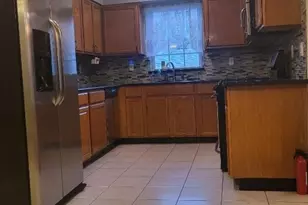 306 1st St, Elizabeth, NJ 07206 - Photo 2