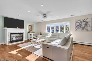 28 Toby Dr, Roxbury Township, NJ 07876 - Photo 4