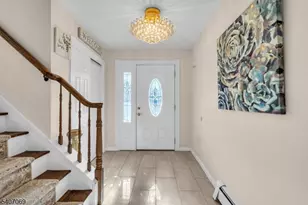 28 Toby Dr, Roxbury Township, NJ 07876 - Photo 8