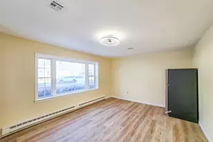 220C Manchester Ln, Monroe Township, NJ 08831 - Photo 4