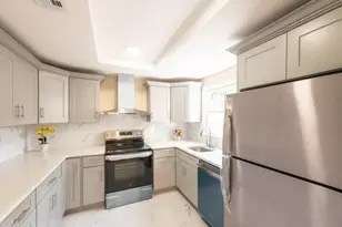 220C Manchester Ln, Monroe Township, NJ 08831 - Photo 14