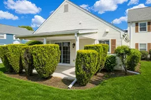 220C Manchester Ln, Monroe Township, NJ 08831 - Photo 4