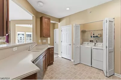 2 Steele Pl #E, Hillsborough Township, NJ 08844 - Photo 6