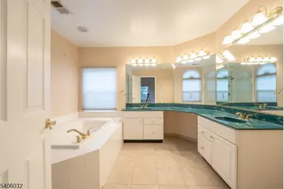 23 Hansom Rd, Bernards Township, NJ 07920 - Photo 14