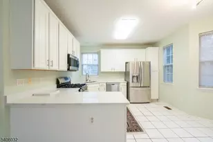 23 Hansom Rd, Bernards Township, NJ 07920 - Photo 6