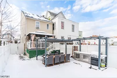 32 Elmwood Ter, Irvington, NJ 07111 - Photo 24