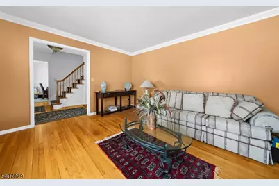 1 Oak Grove Rd, Raritan Township, NJ 08822 - Photo 8