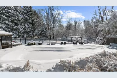 1 Oak Grove Rd, Raritan Township, NJ 08822 - Photo 22