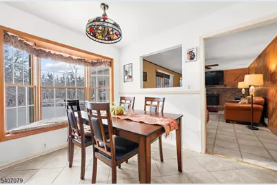 1 Oak Grove Rd, Raritan Township, NJ 08822 - Photo 6