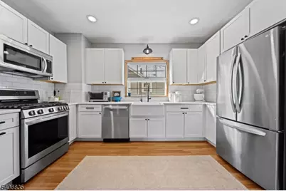 367 Van Winkle Avenue, Hawthorne, NJ 07506 - Photo 12