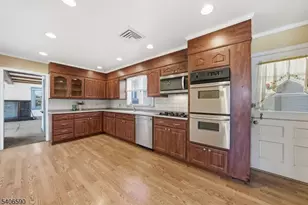 70 Weinmanns Blvd, Wayne, NJ 07470 - Photo 8