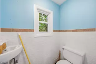 70 Weinmanns Blvd, Wayne, NJ 07470 - Photo 30