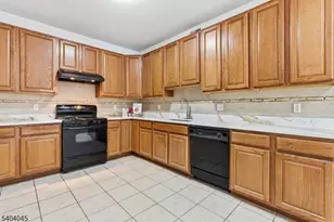 54 Forest Dr, Piscataway Township, NJ 08854 - Photo 10