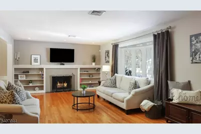 336 Roberts Ln, Scotch Plains Township, NJ 07076 - Photo 8