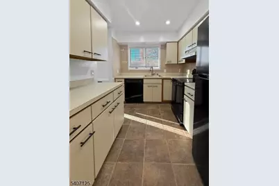 680 Union Ave #E1, Belleville, NJ 07109 - Photo 8