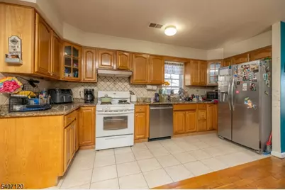 310 1st Ave, Elizabeth, NJ 07206 - Photo 18