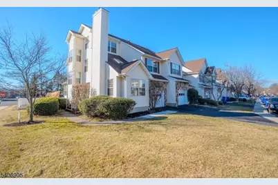 179 Salem Rd, North Brunswick Township, NJ 08902 - Photo 2