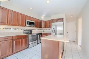 179 Salem Rd, North Brunswick Township, NJ 08902 - Photo 12