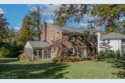 154 Woodland Ave, Summit, NJ 07901 - Photo 2