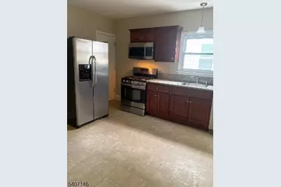 94 Summit Ave #1, North Plainfield, NJ 07060 - Photo 2
