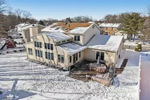 47 Chicopee Dr, Wayne Twp., NJ 07470 - Photo 34