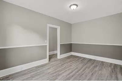 21 Reese Ct, Phillipsburg, NJ 08865 - Photo 8