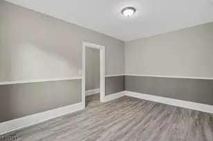 21 Reese Ct, Phillipsburg, NJ 08865 - Photo 8